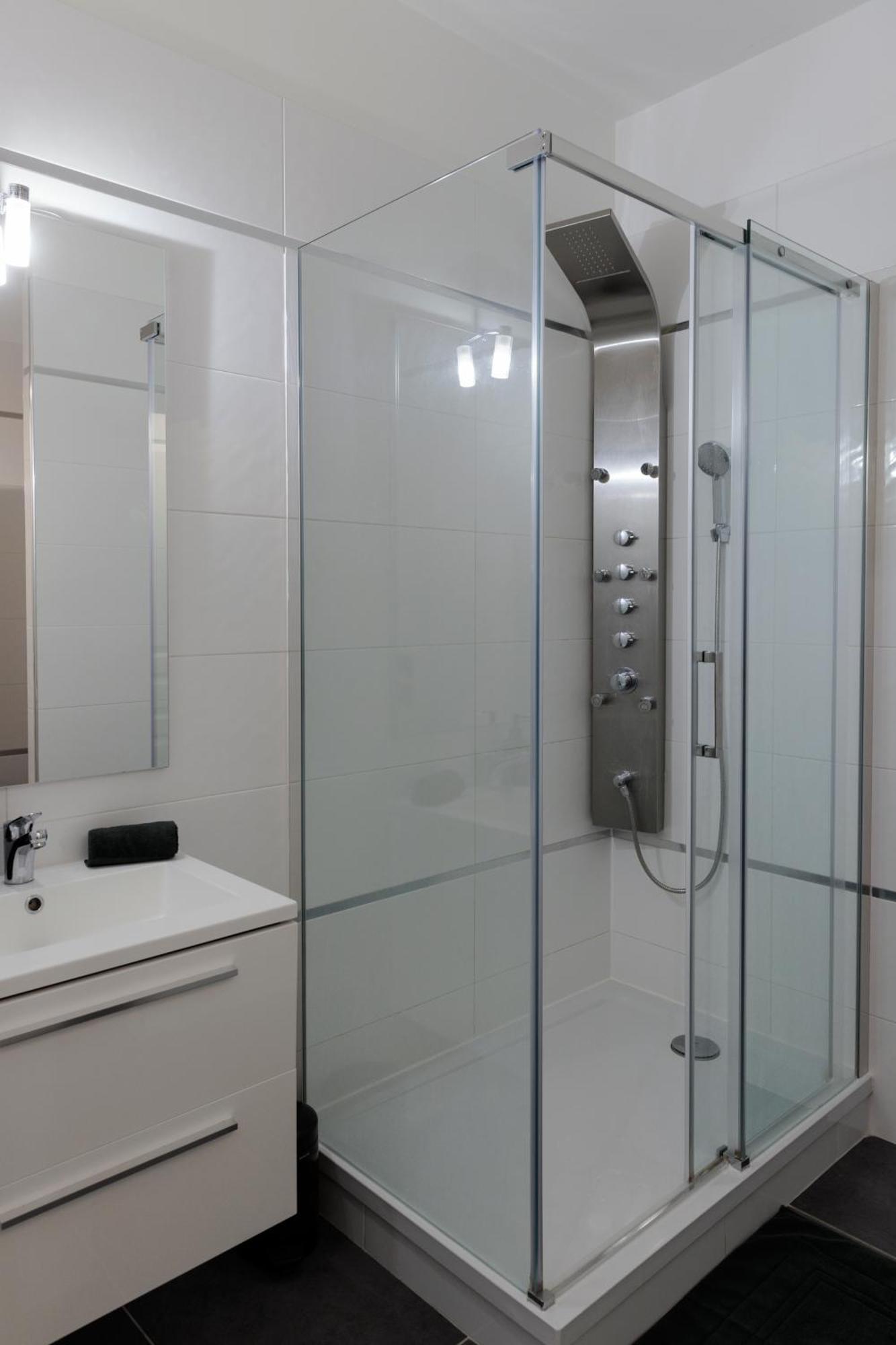 Manhattan Loft - Centre - 5 Mn A Pied Gare - Parking Prive - Patio Troyes Luaran gambar
